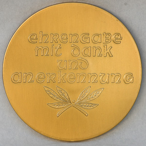 Rückseite der Ehrenmedaille in Gold